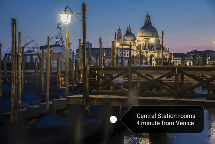 Central Station Rooms Mestre Exteriör bild